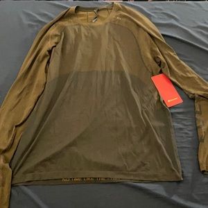 Lululemon Metal Vent Tech Long Sleeve 2.0 NWT